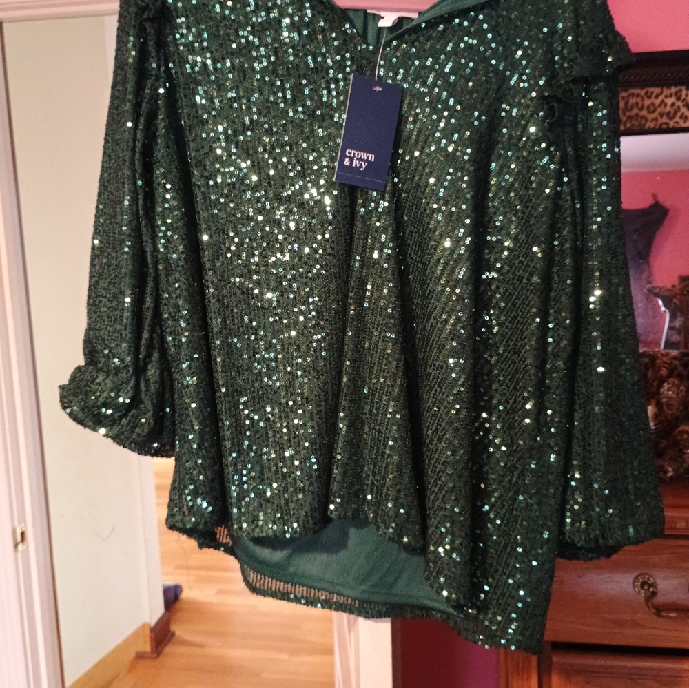 Crown And Ivy Green Sequin Shine Top